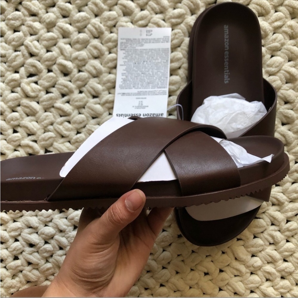 New men’s slides